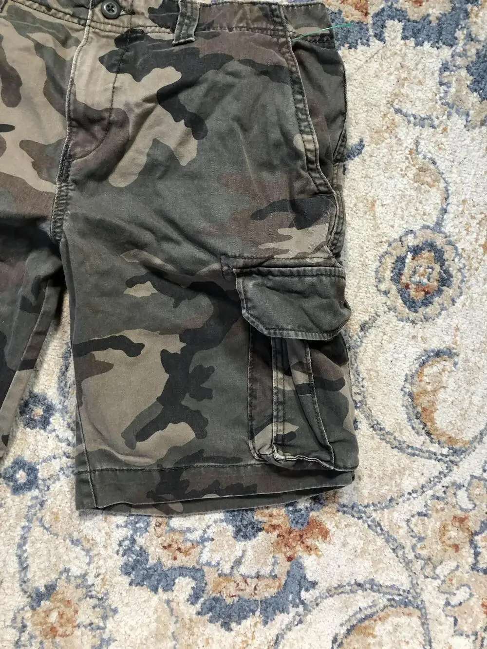 Old Navy Cargo Shorts Mens 31 Camo Canvas Pockets Outdoor Casual Army Utility
